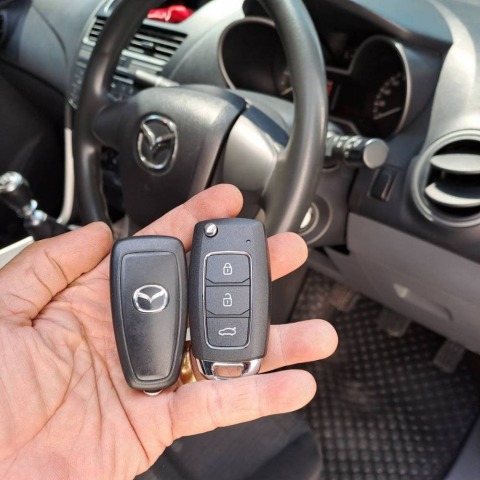 รับทำกุญแจสำรองมาสด้า ปทุมธานี